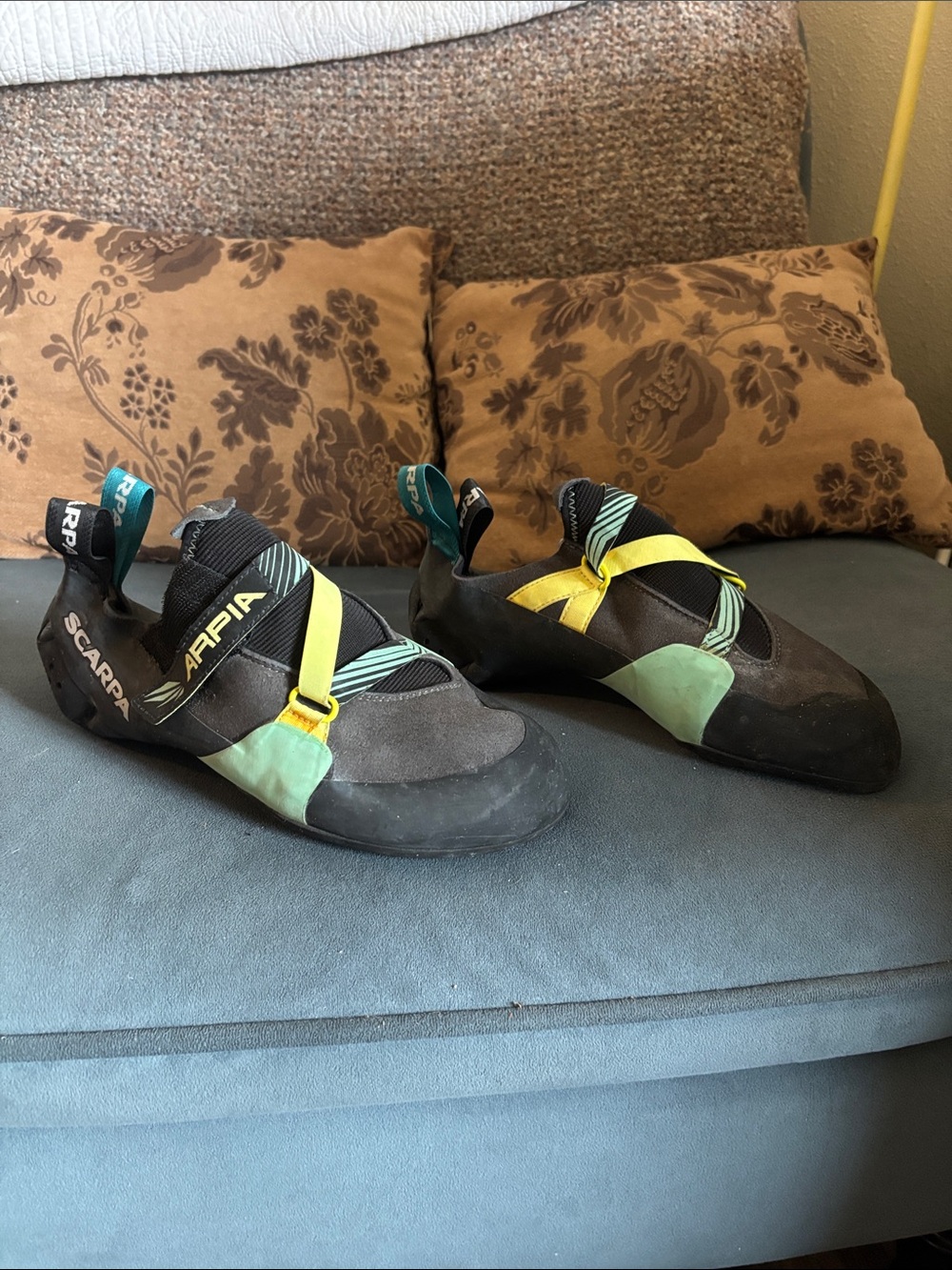 Scarpa Men's Athletic Climbing Shoes — Black, Yellow & Mint Green